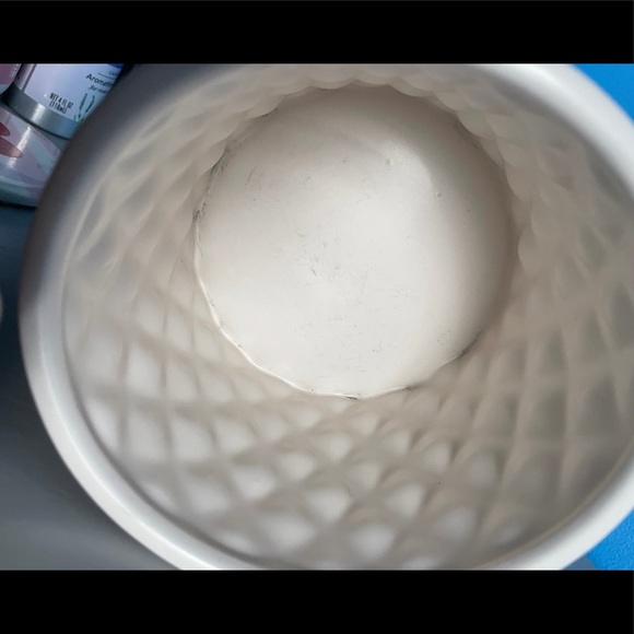 Ceramic container - Picture 3 of 5